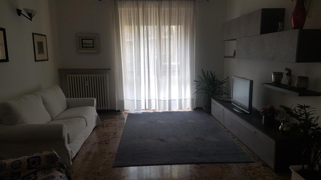 Casa Del Tennis Ивреа Экстерьер фото